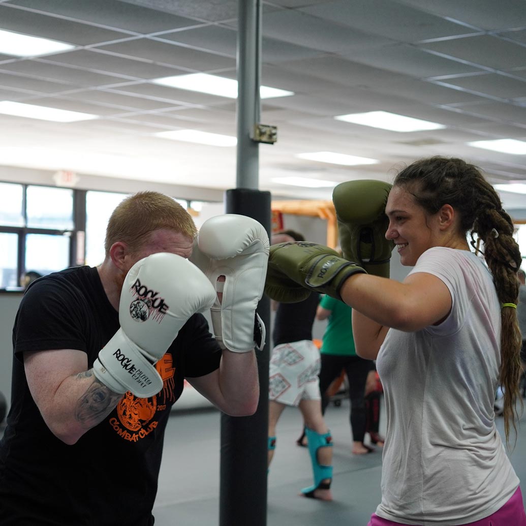 5 Reasons to Try BJJ or Muay Thai for Fitness